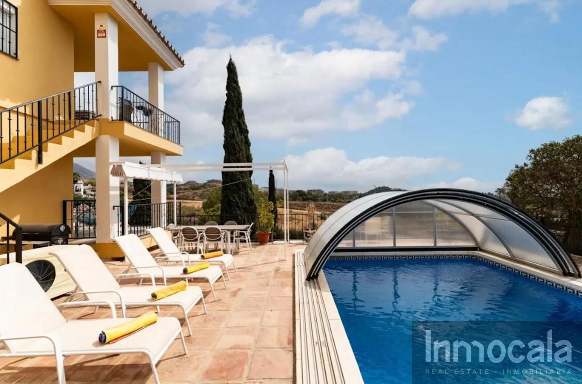 For sale of villa in Mijas Costa