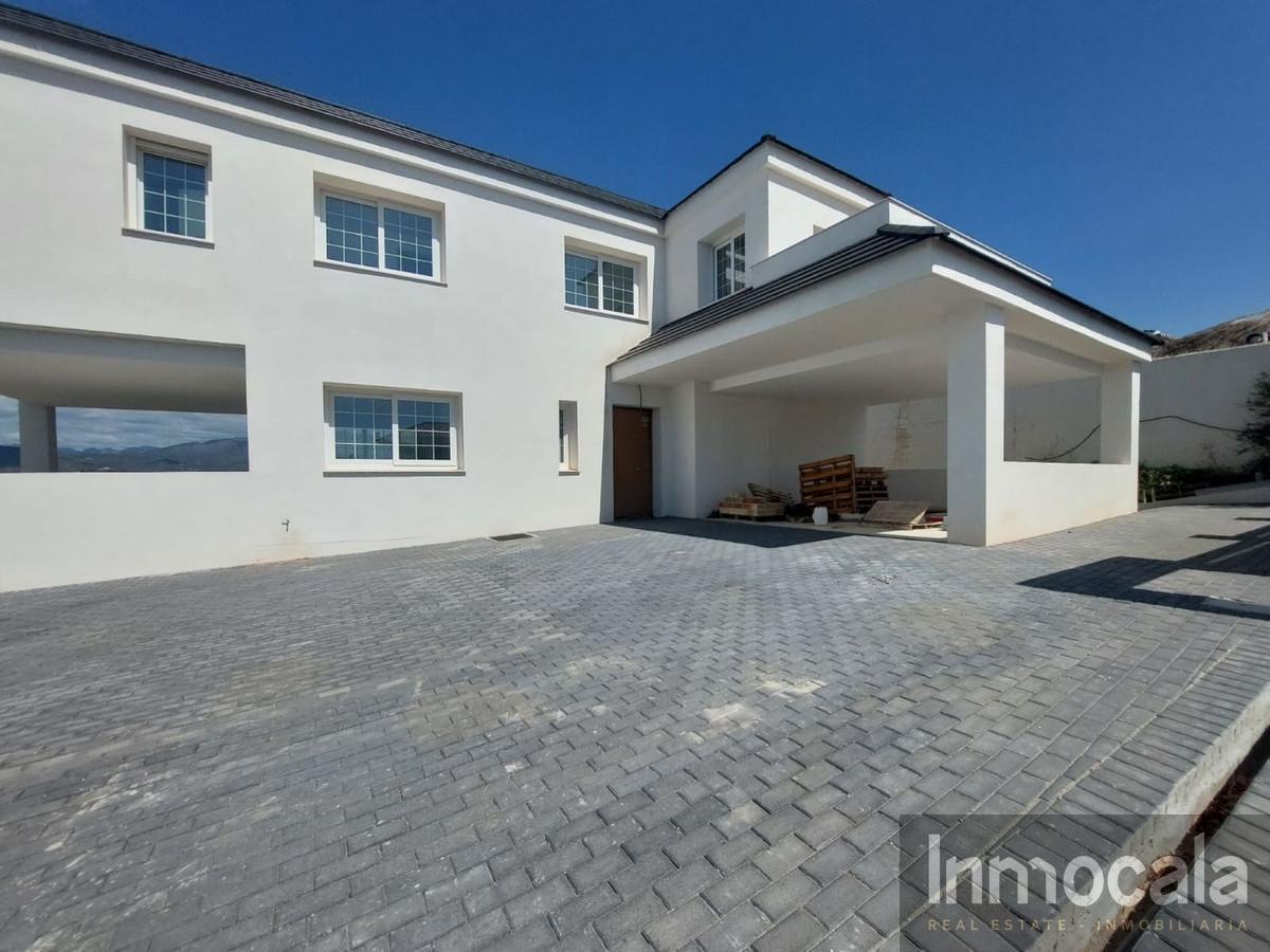 For sale of villa in Mijas Golf