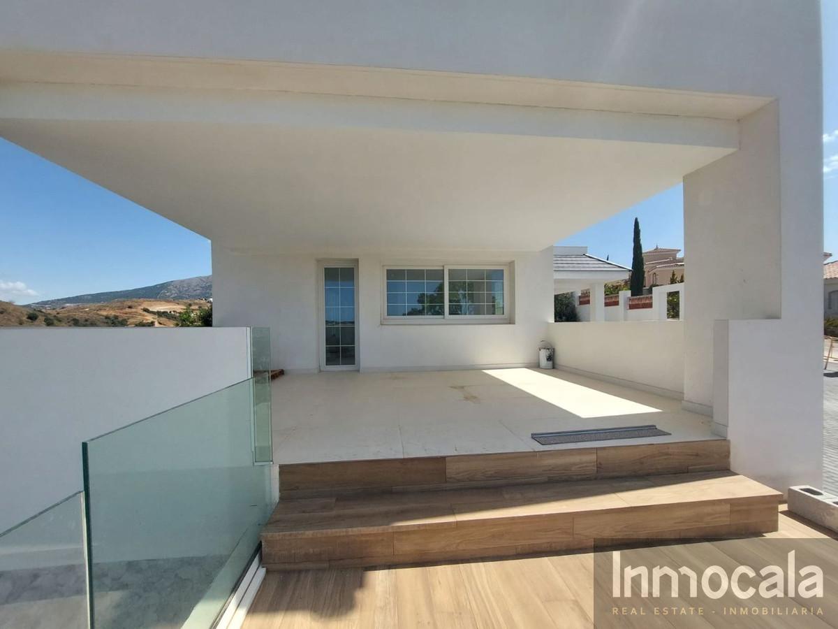 For sale of villa in Mijas Golf