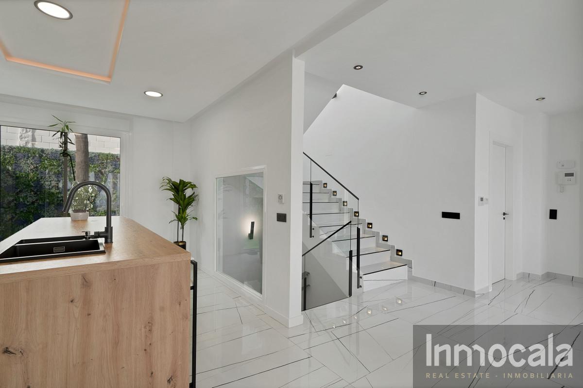 For sale of villa in Mijas