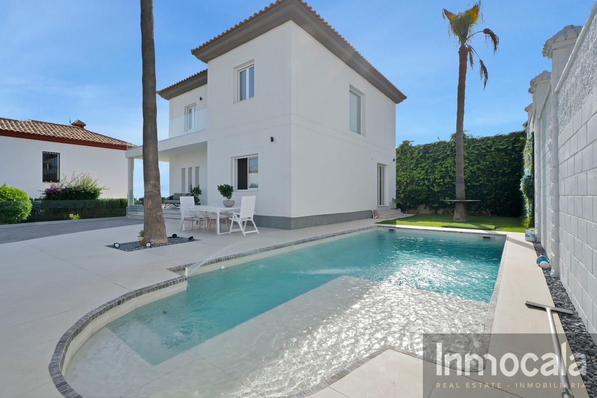 For sale of villa in Mijas