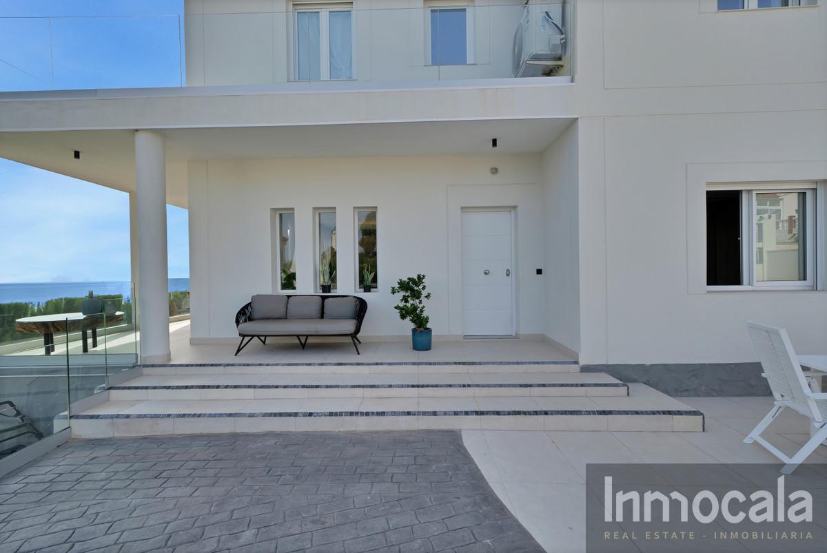 For sale of villa in Mijas