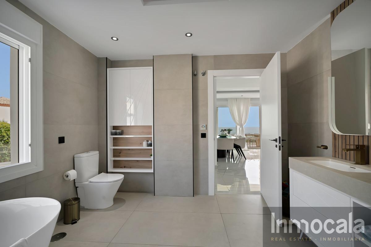 For sale of villa in Mijas