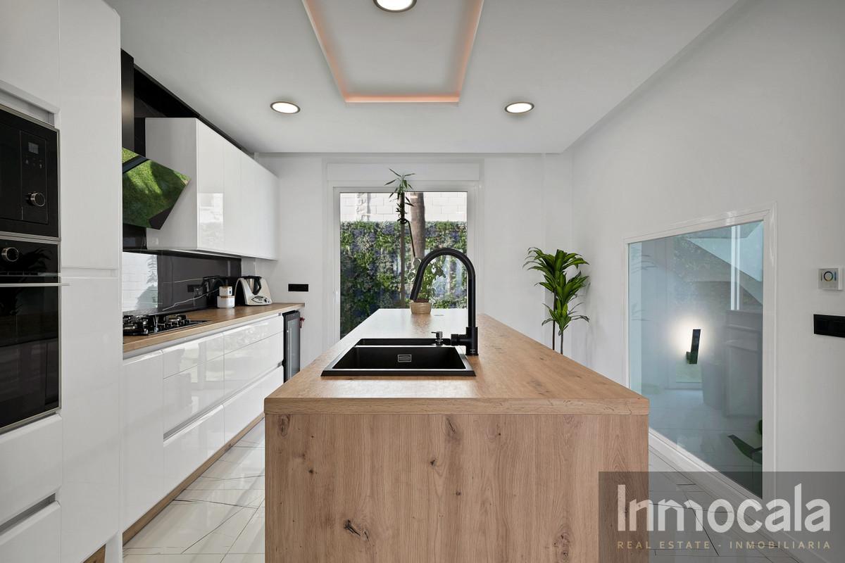 For sale of villa in Mijas