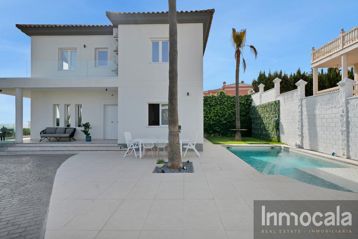 For sale of villa in Mijas