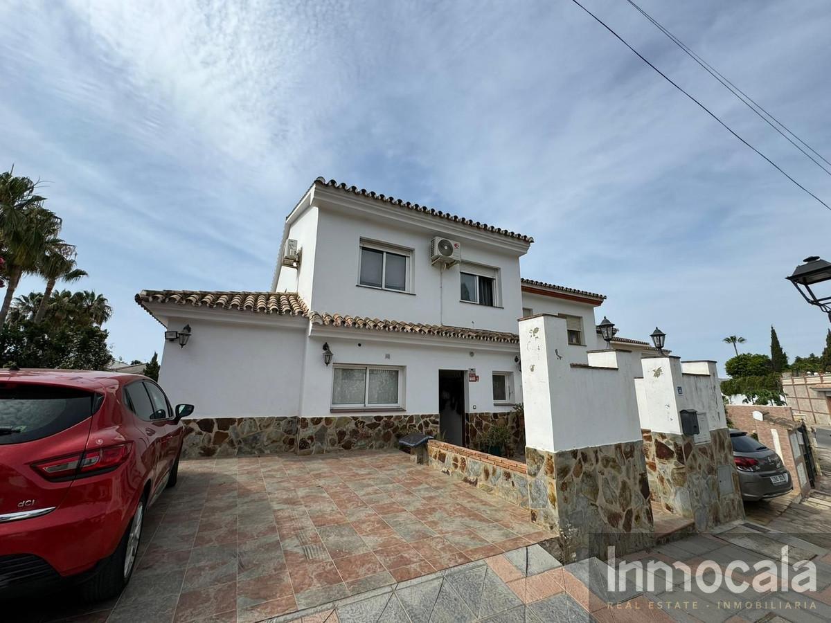 For sale of villa in Mijas