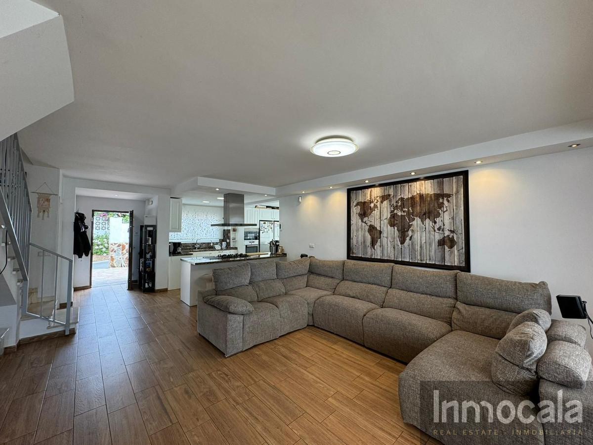 For sale of villa in Mijas