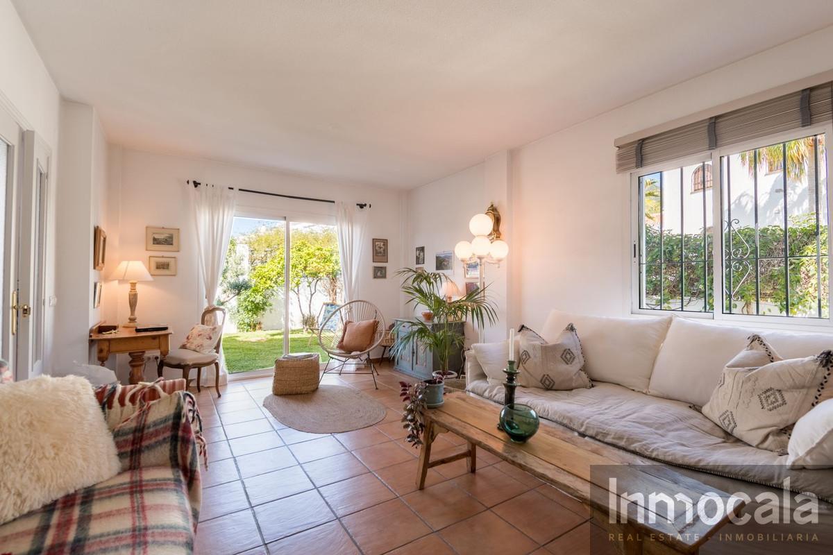 For sale of villa in Mijas