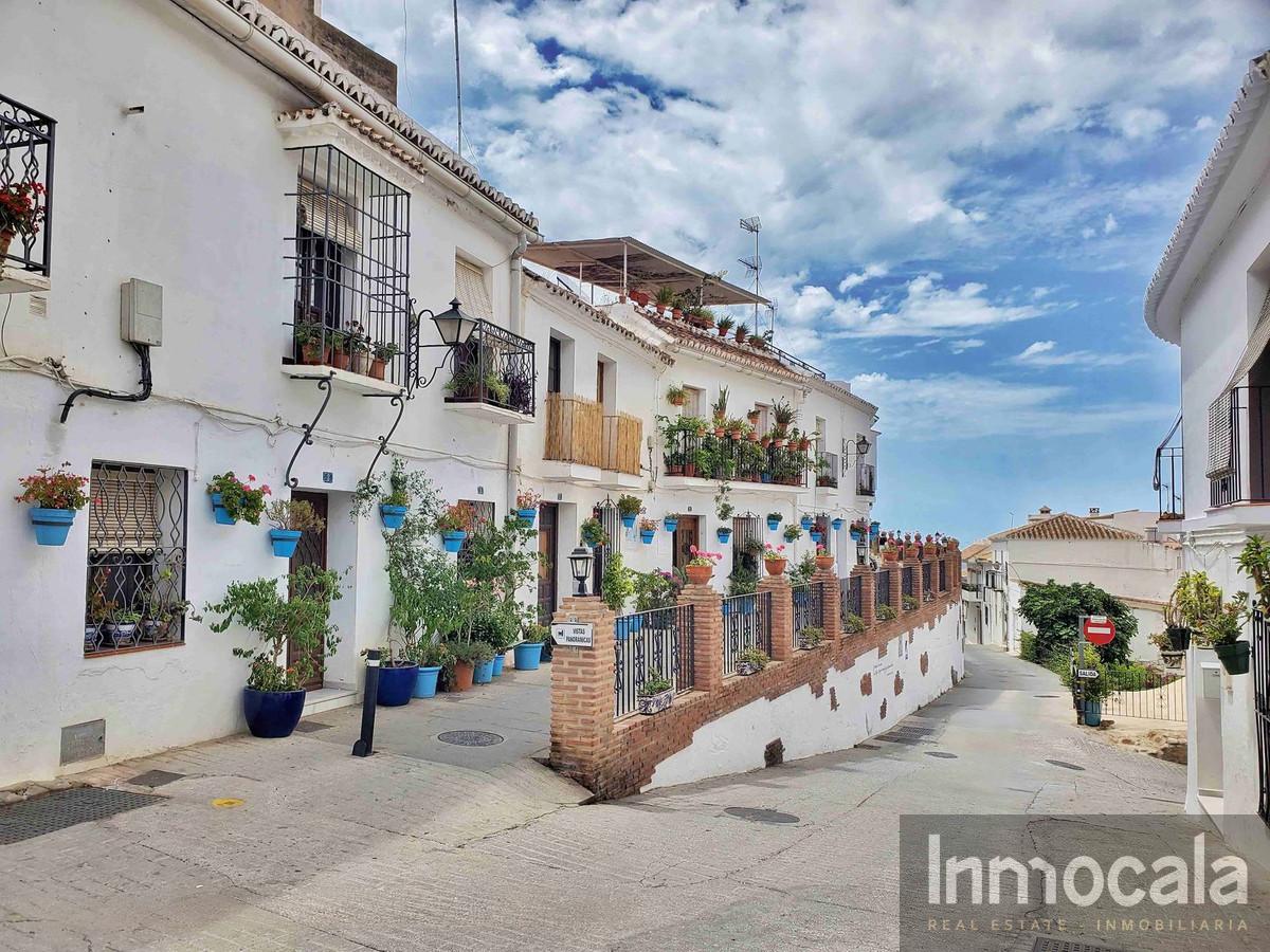 For sale of villa in Mijas