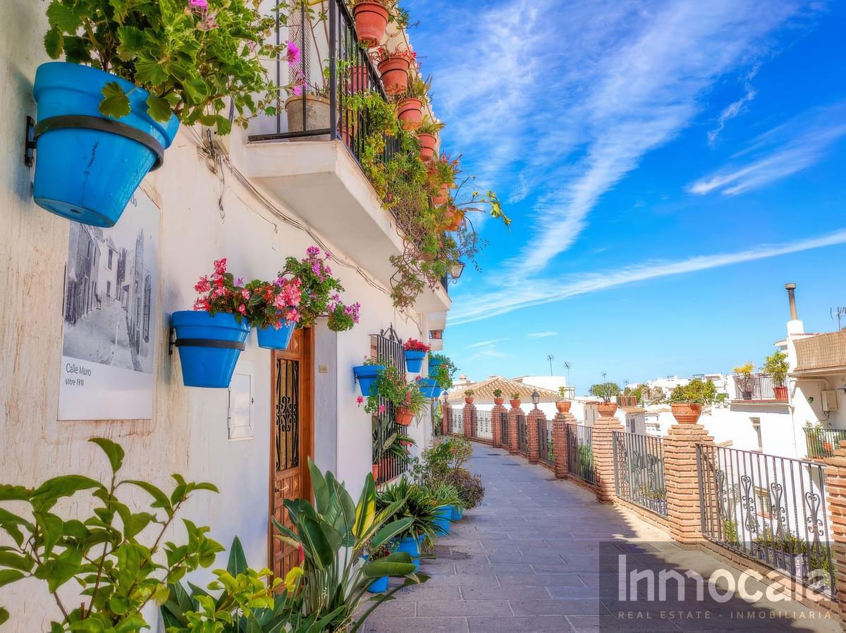 For sale of villa in Mijas