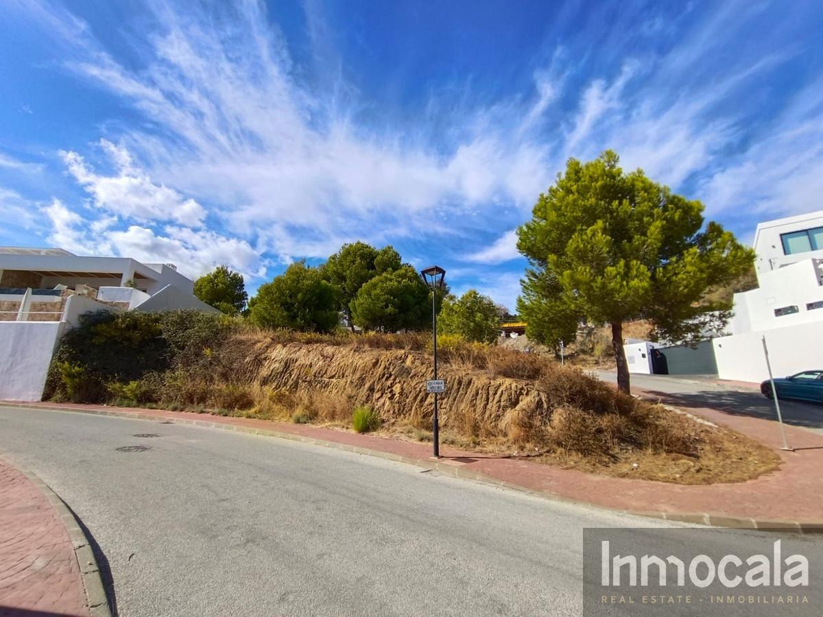 For sale of land in Mijas