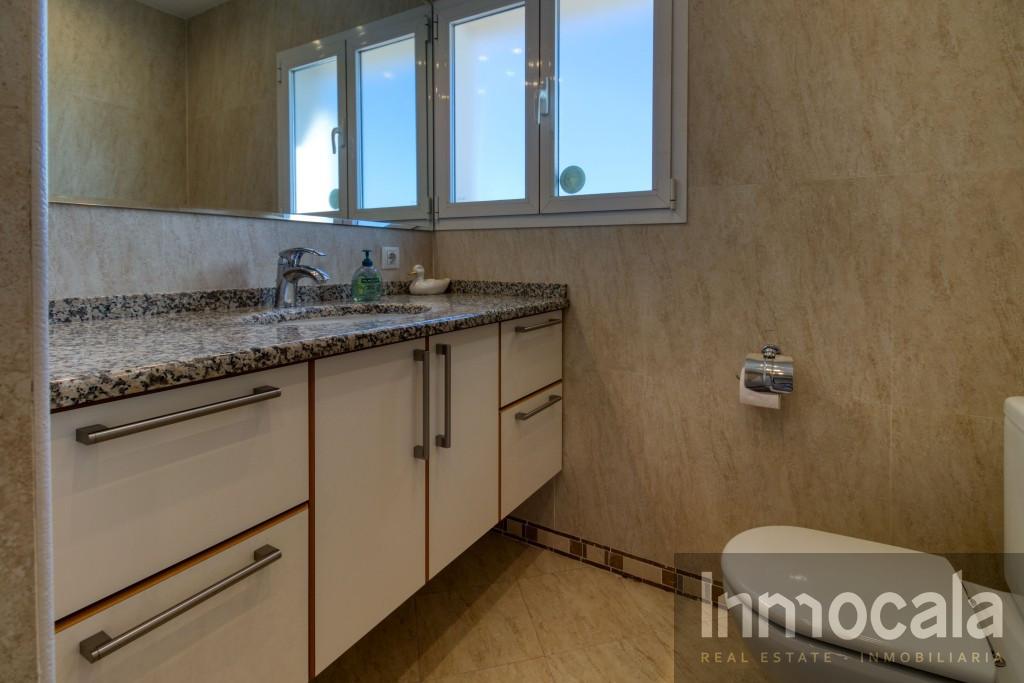 For sale of villa in Mijas