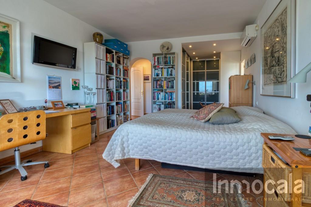 For sale of villa in Mijas