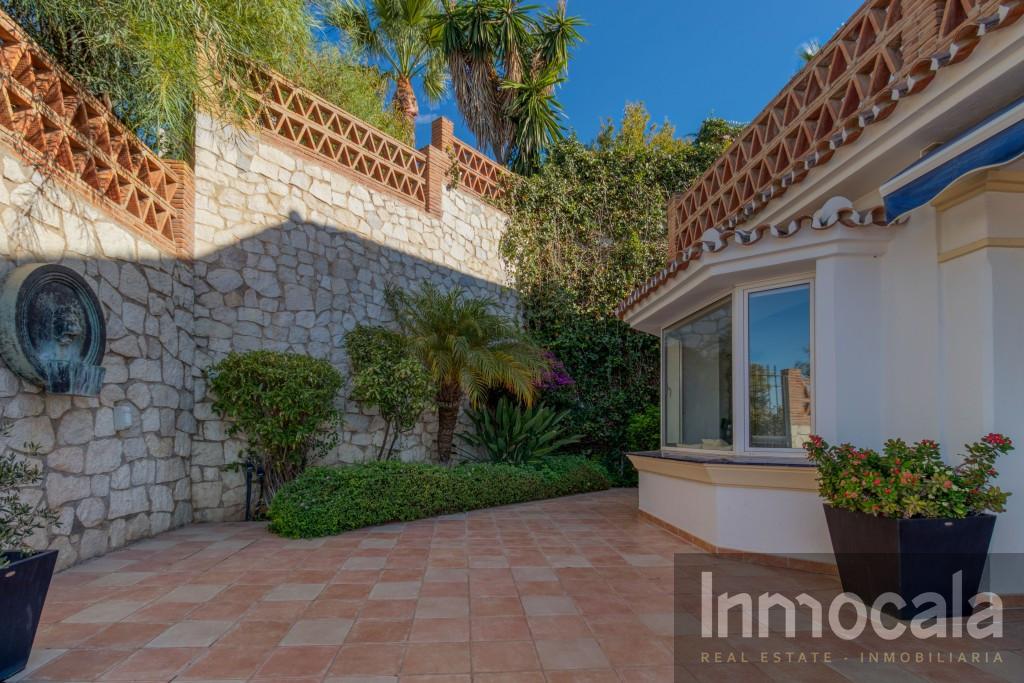 For sale of villa in Mijas