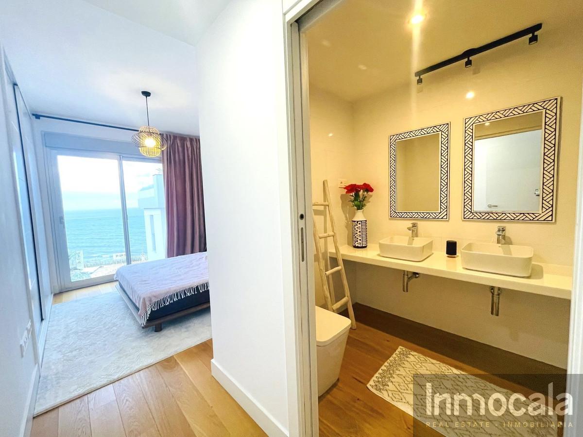 For sale of apartment in La Cala de Mijas
