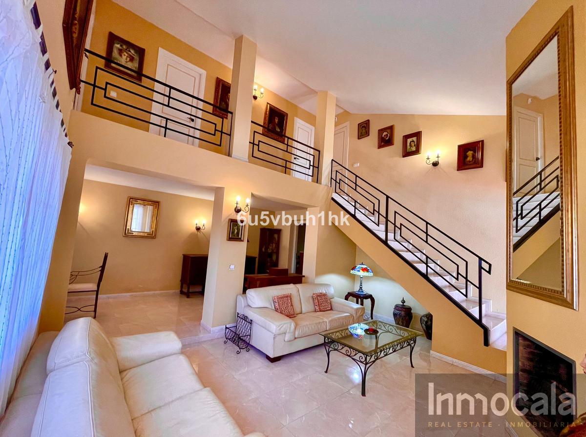 For sale of villa in Campo Mijas