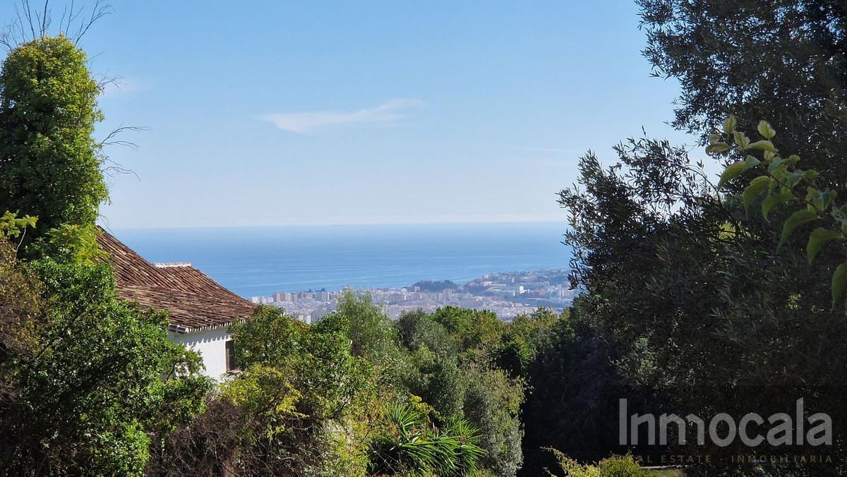 For sale of land in Mijas