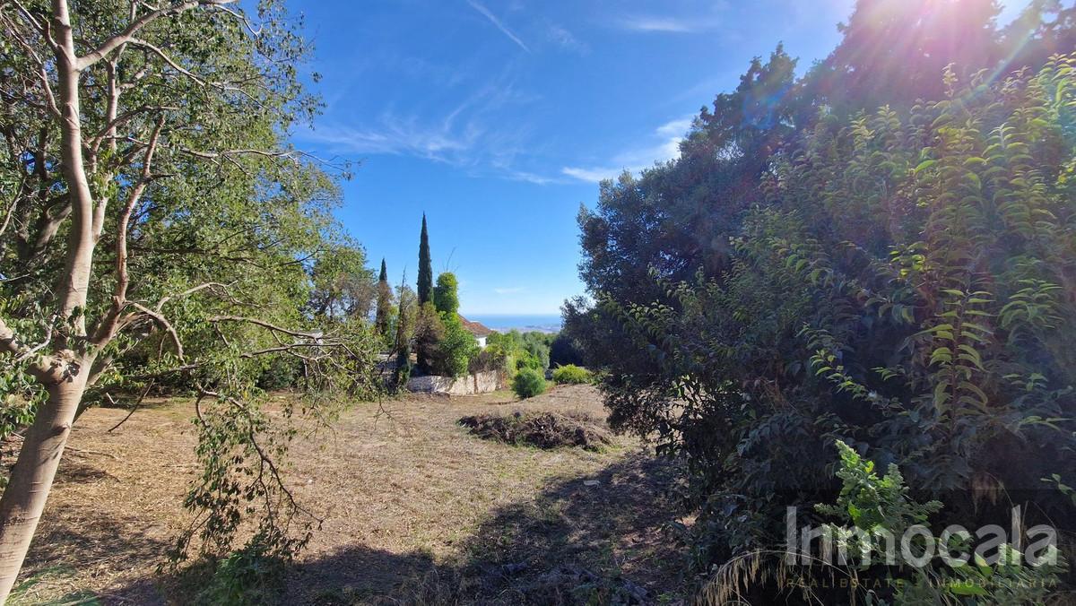 For sale of land in Mijas