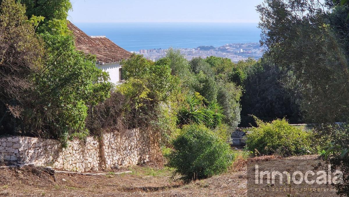 For sale of land in Mijas