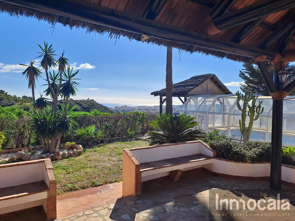 For sale of villa in Mijas
