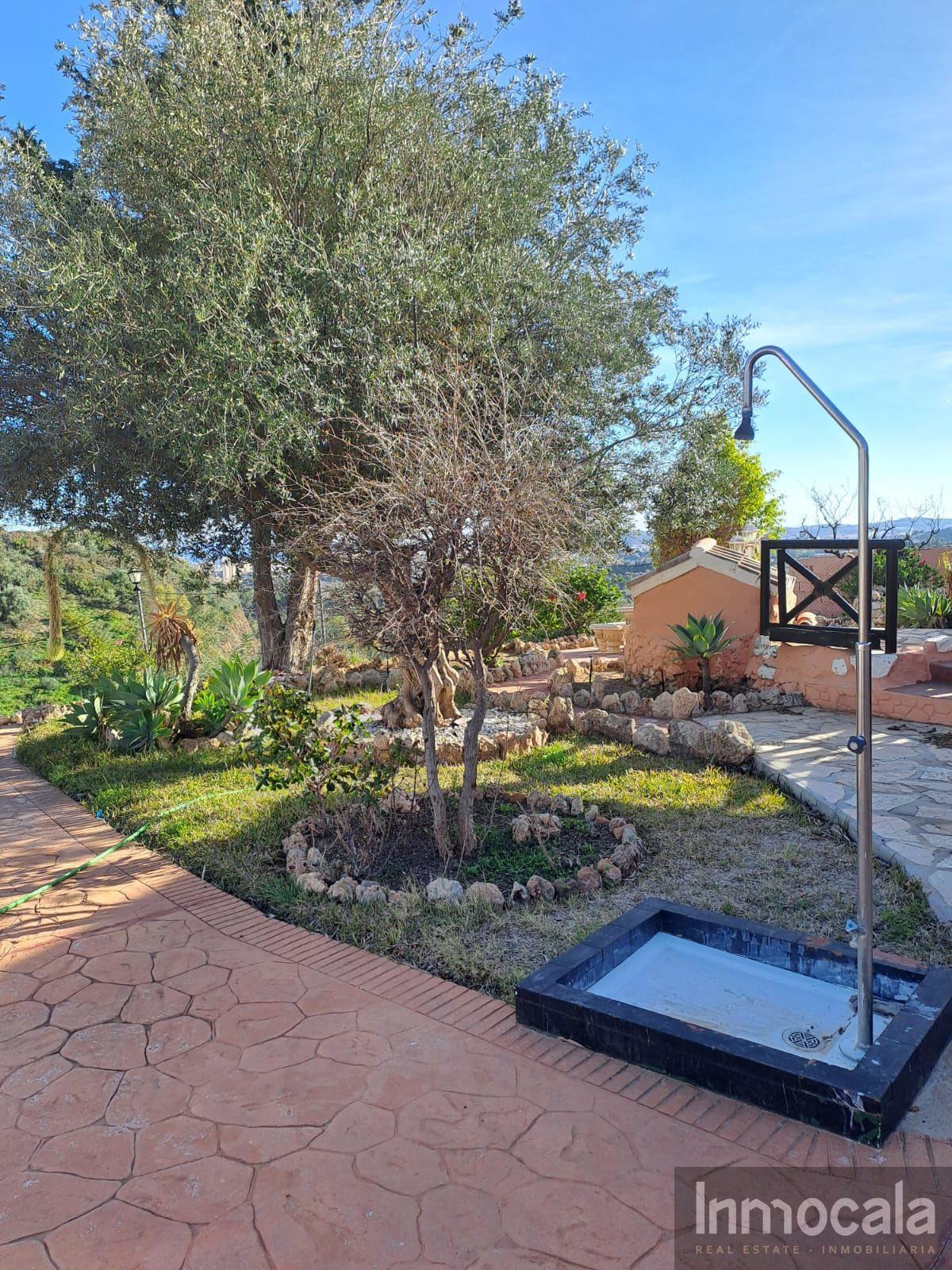 For sale of villa in Mijas