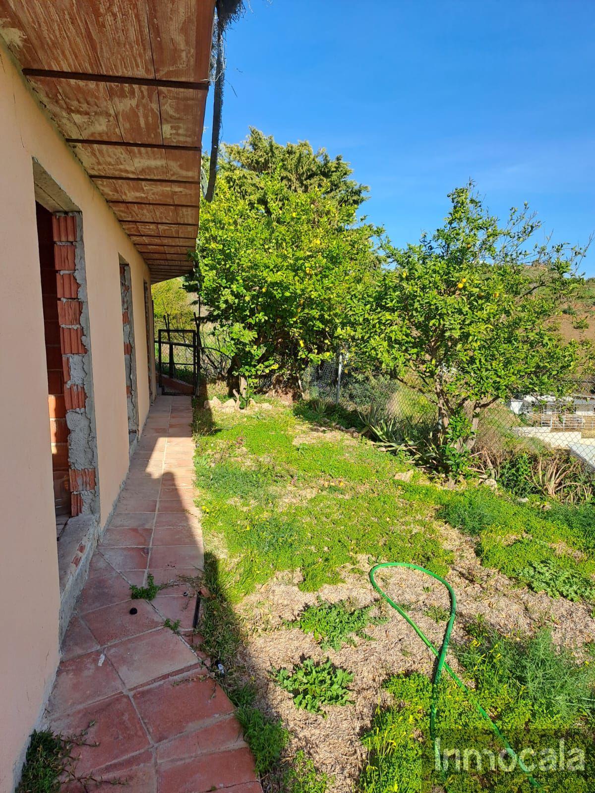 For sale of villa in Mijas