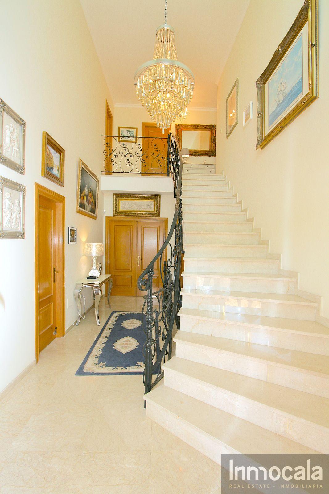 For sale of villa in Mijas Golf