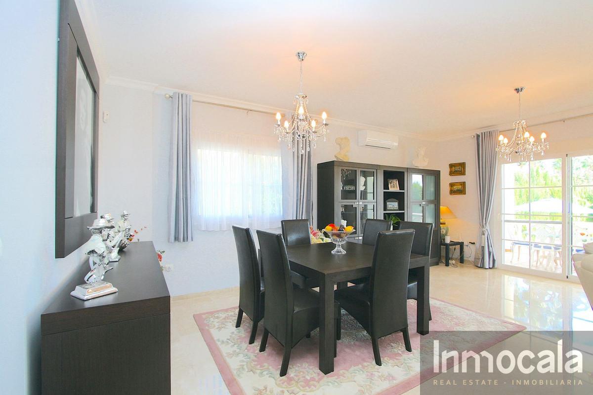 For sale of villa in Mijas Golf