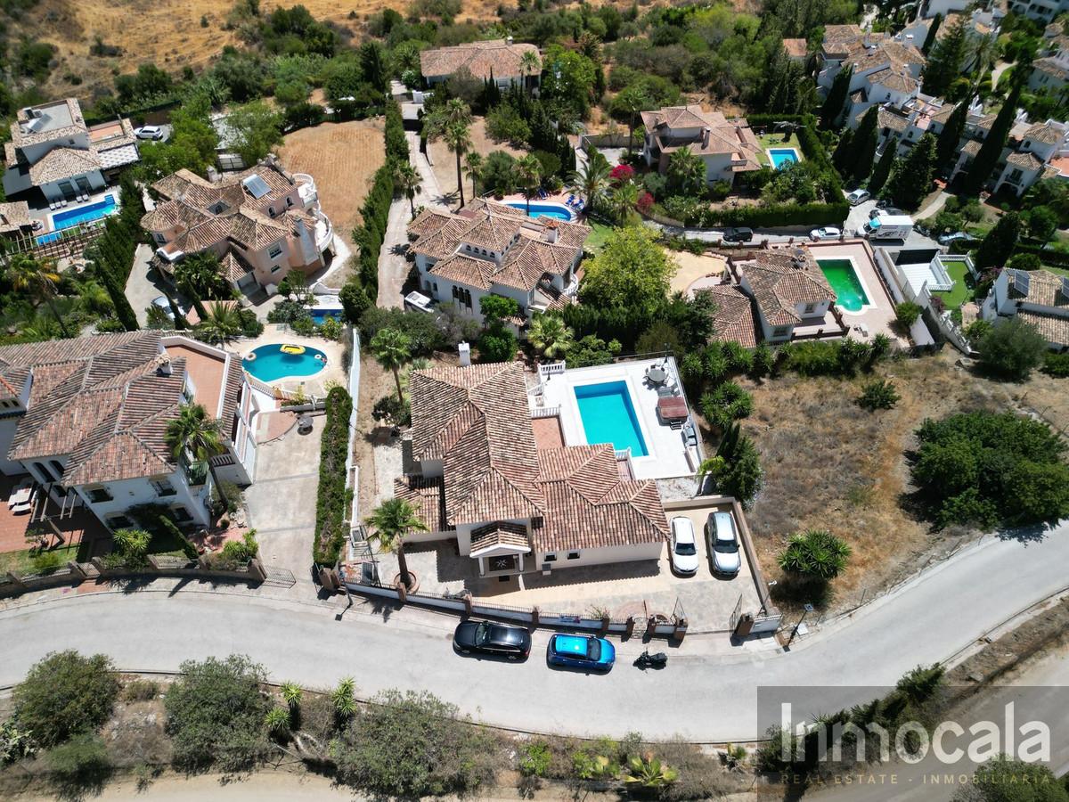 For sale of villa in Mijas Costa