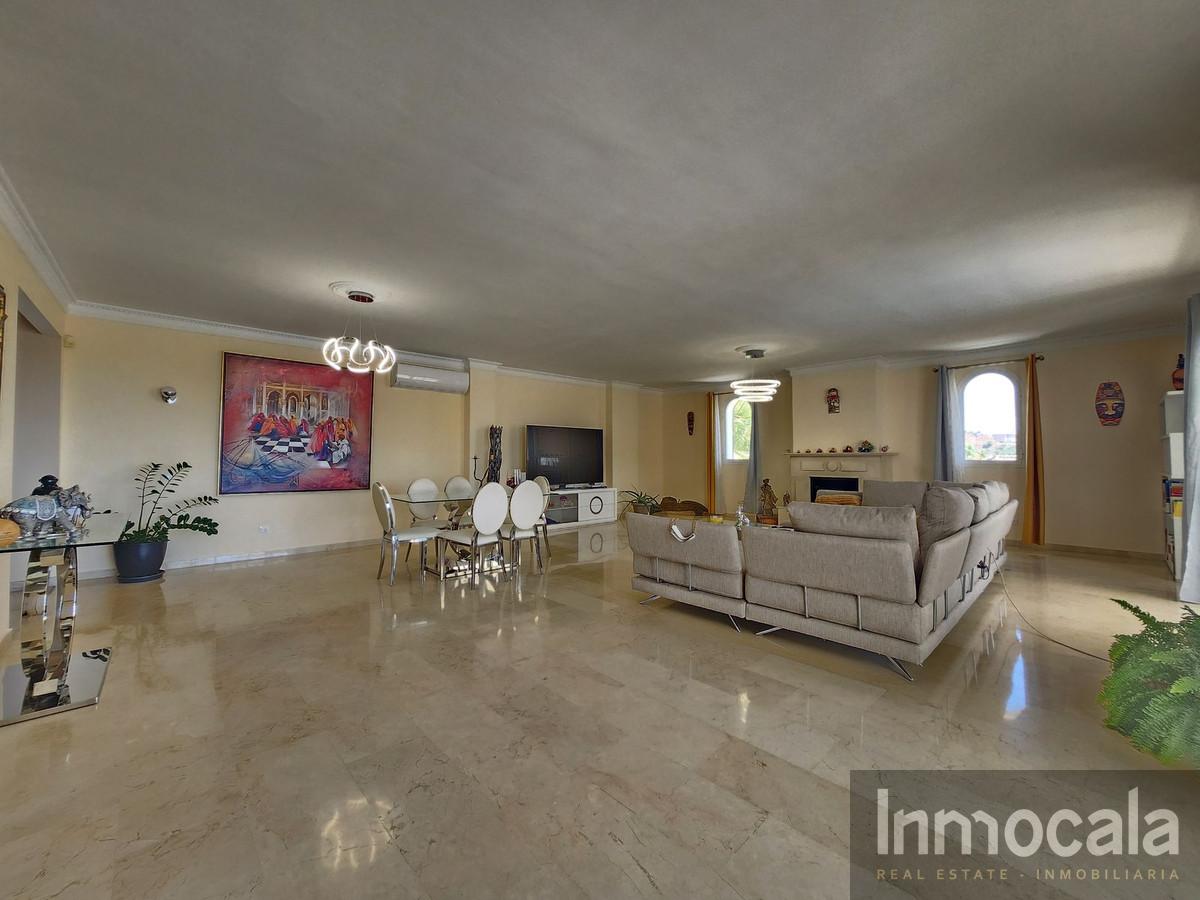 For sale of villa in Mijas Costa