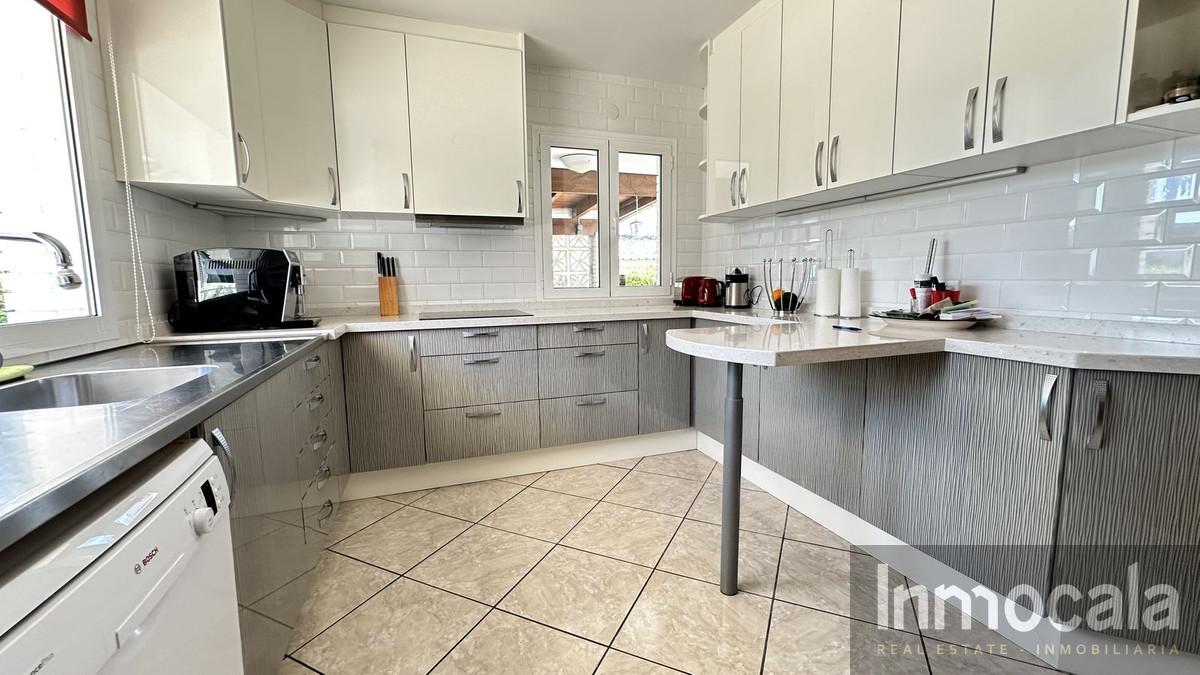 For sale of villa in Fuengirola