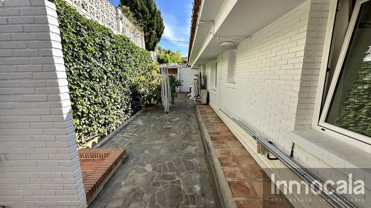 For sale of villa in Fuengirola