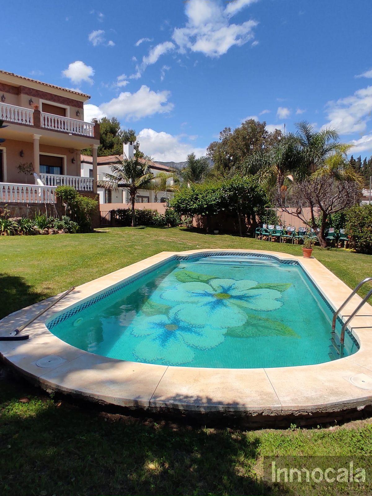 For sale of villa in Mijas