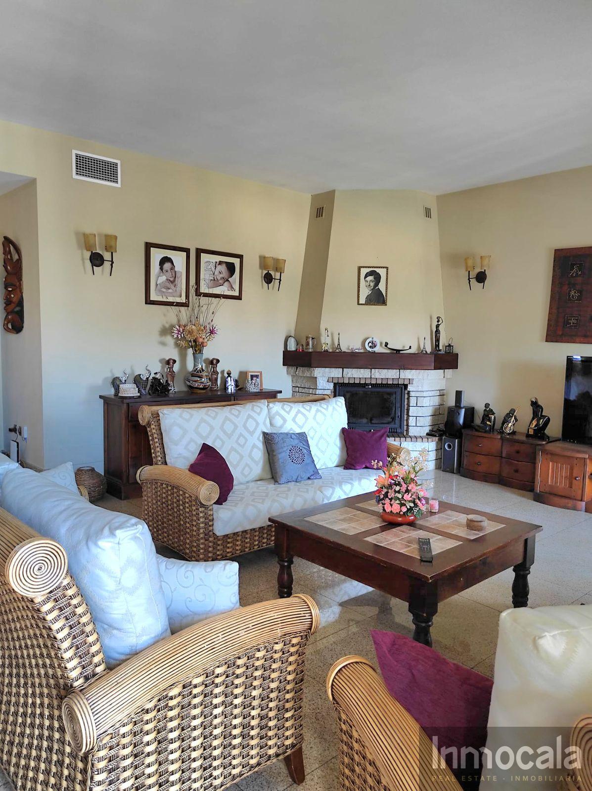 For sale of villa in Mijas