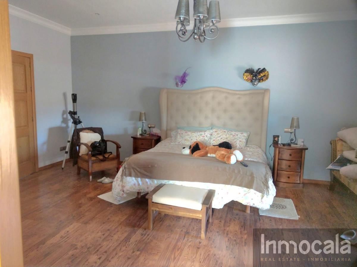 For sale of villa in Mijas