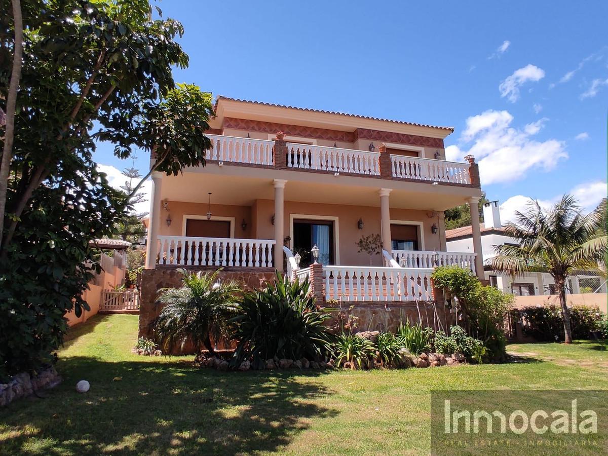 For sale of villa in Mijas