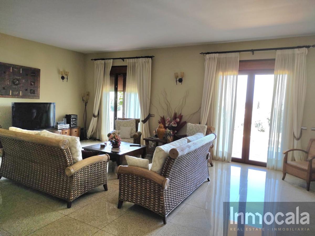 For sale of villa in Mijas