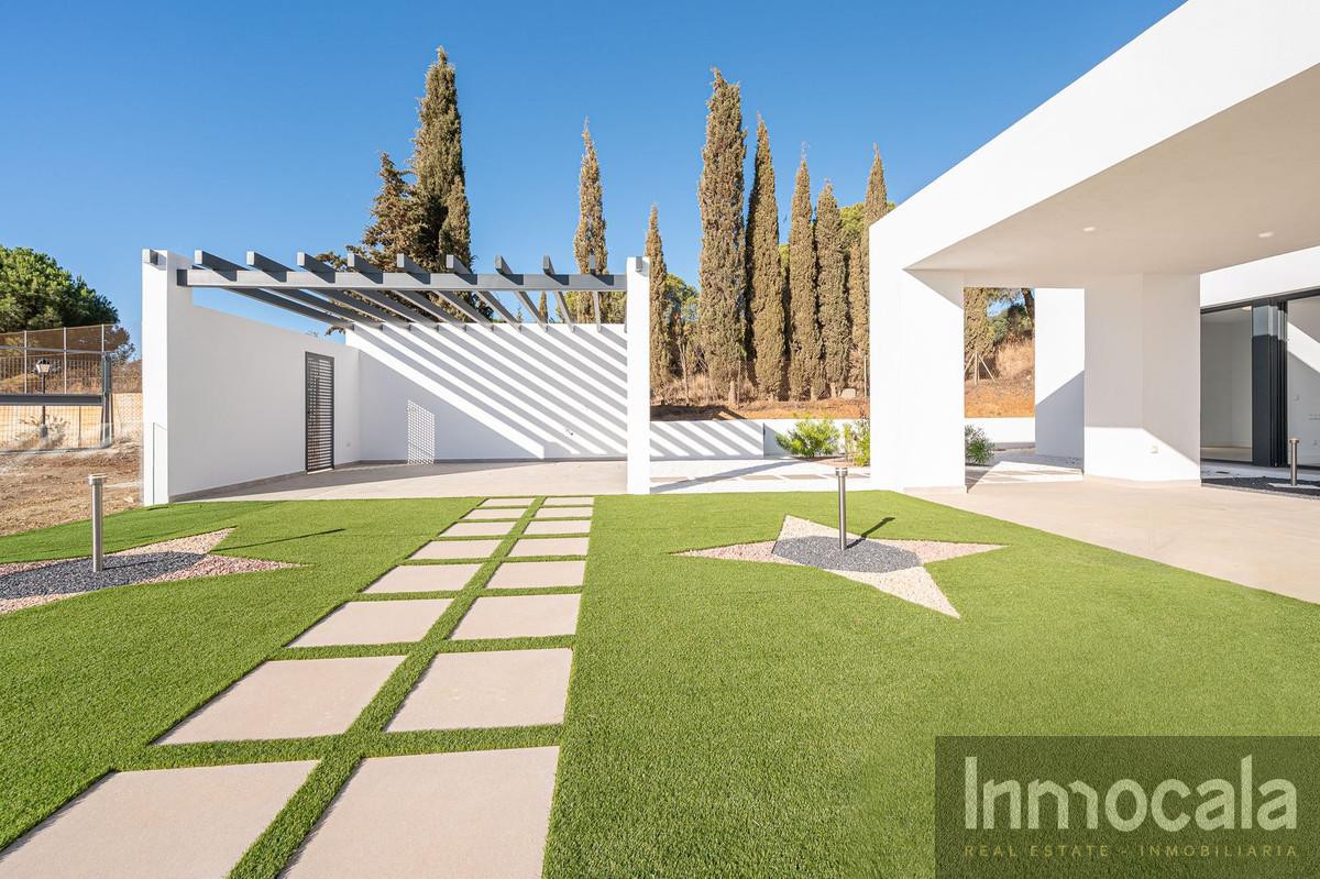 For sale of villa in Mijas