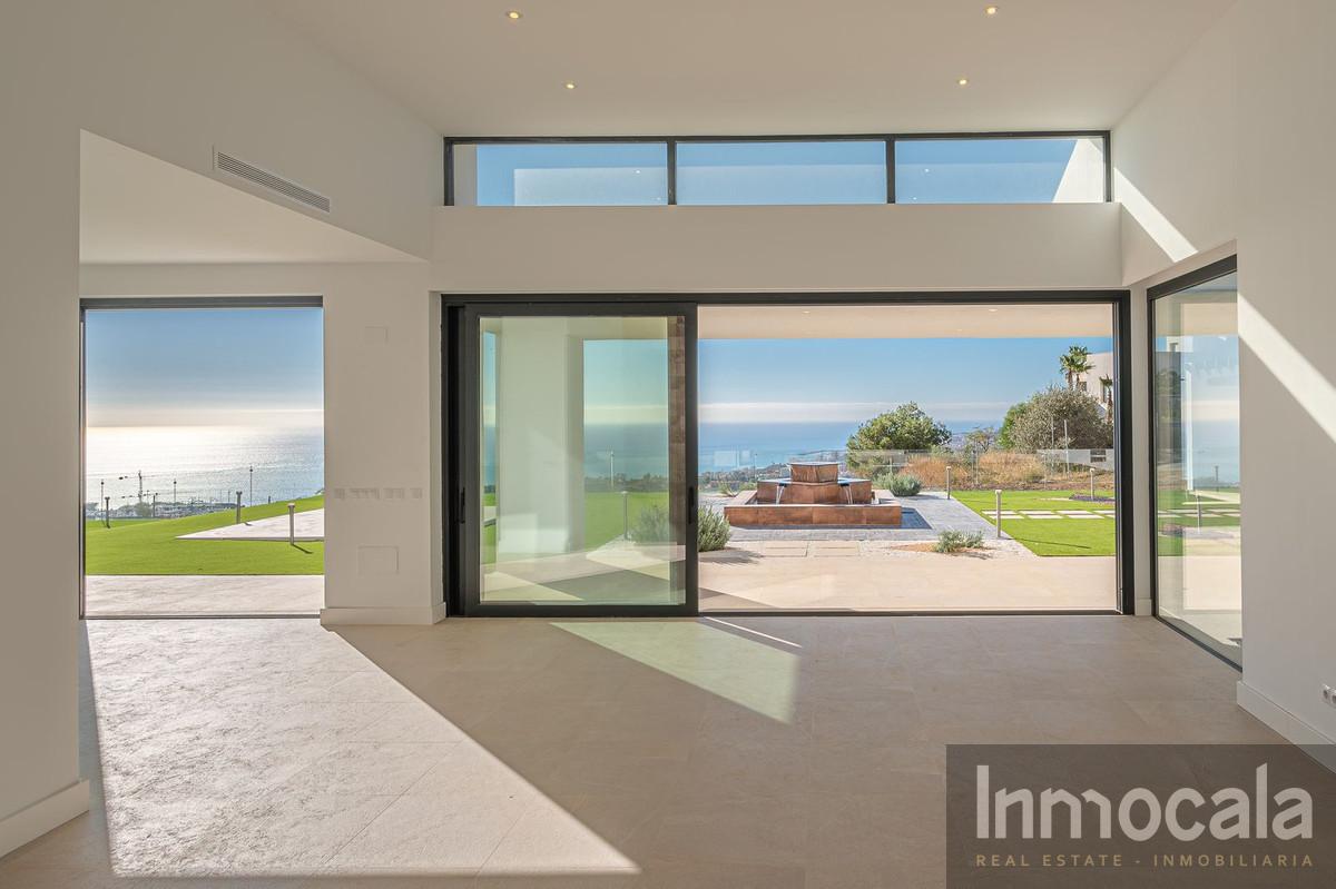 For sale of villa in Mijas