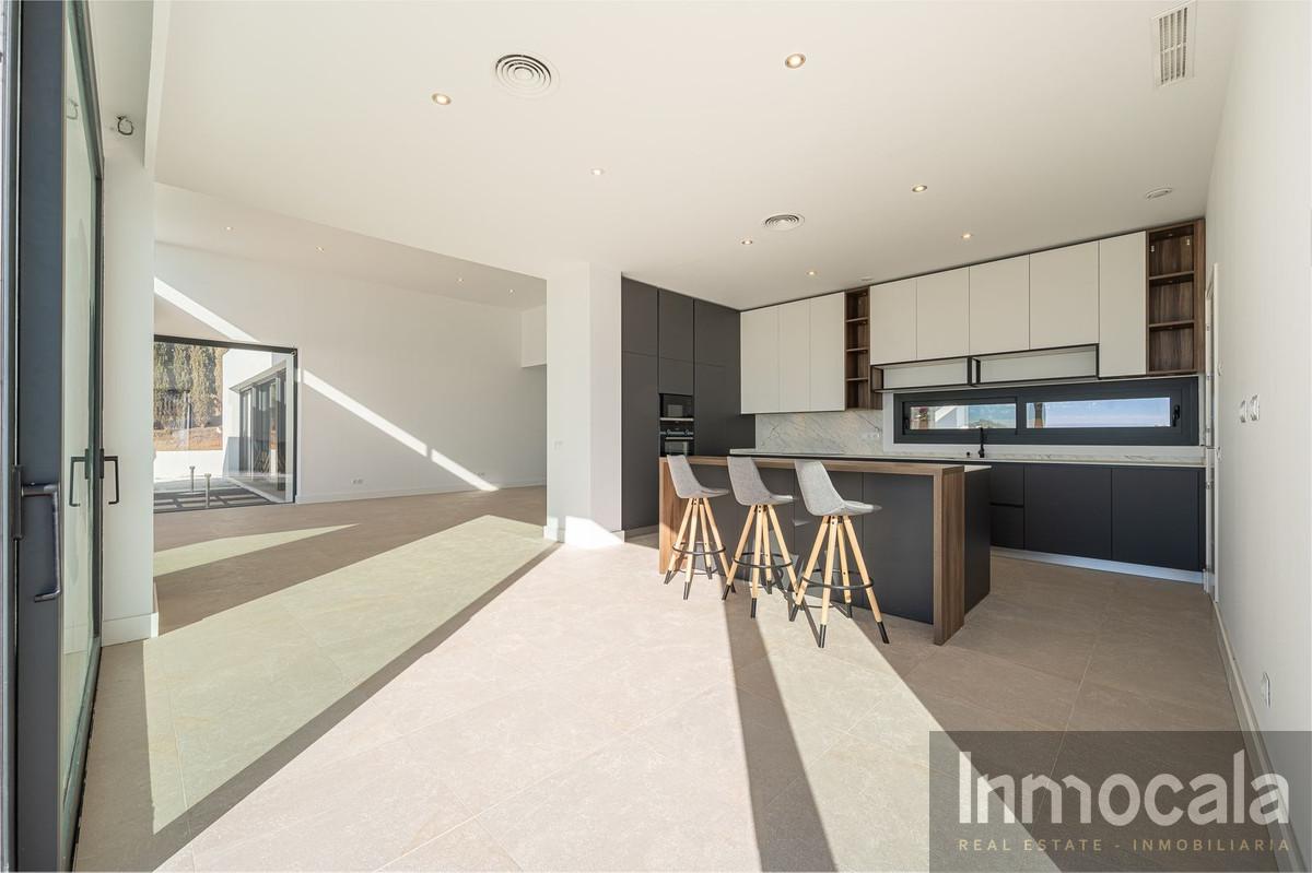 For sale of villa in Mijas