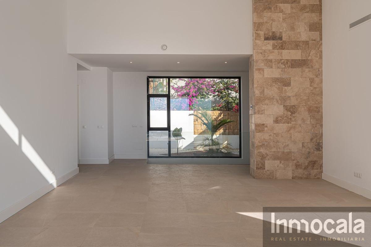 For sale of villa in Mijas