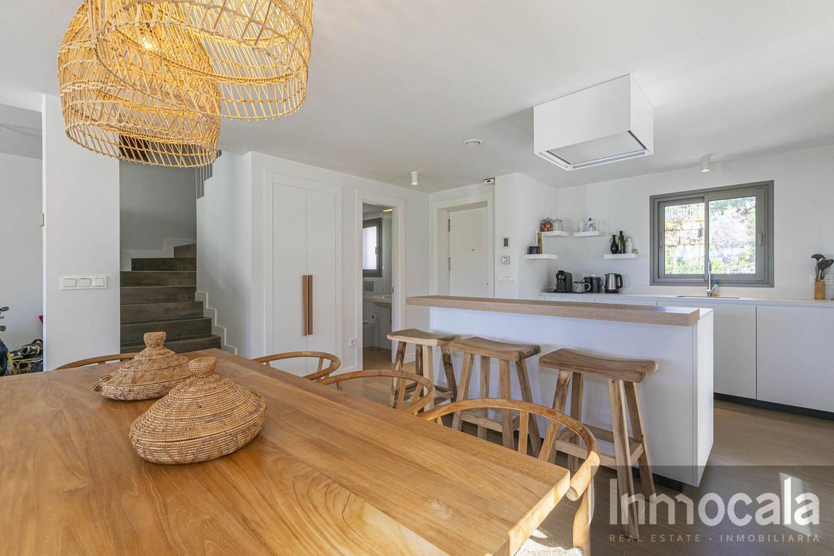 For sale of villa in Mijas