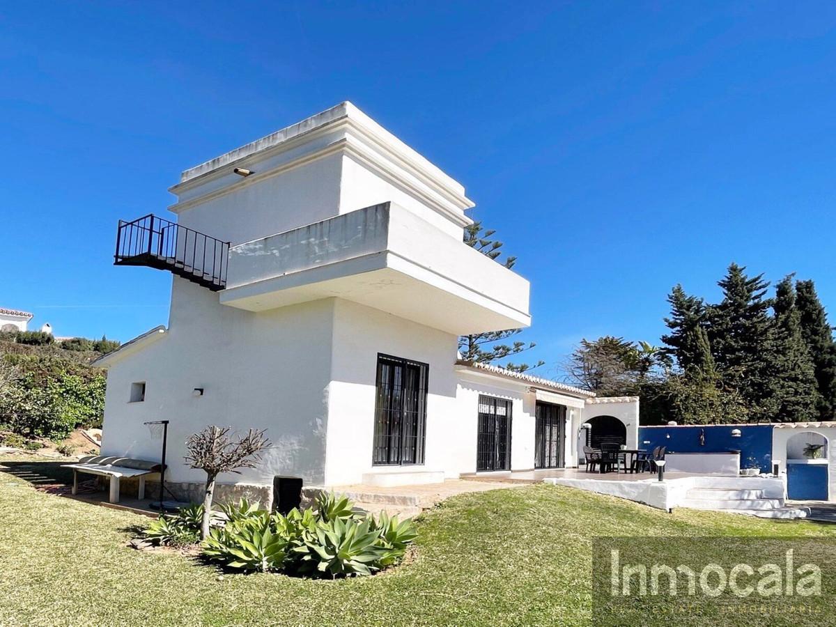 For sale of villa in Campo Mijas