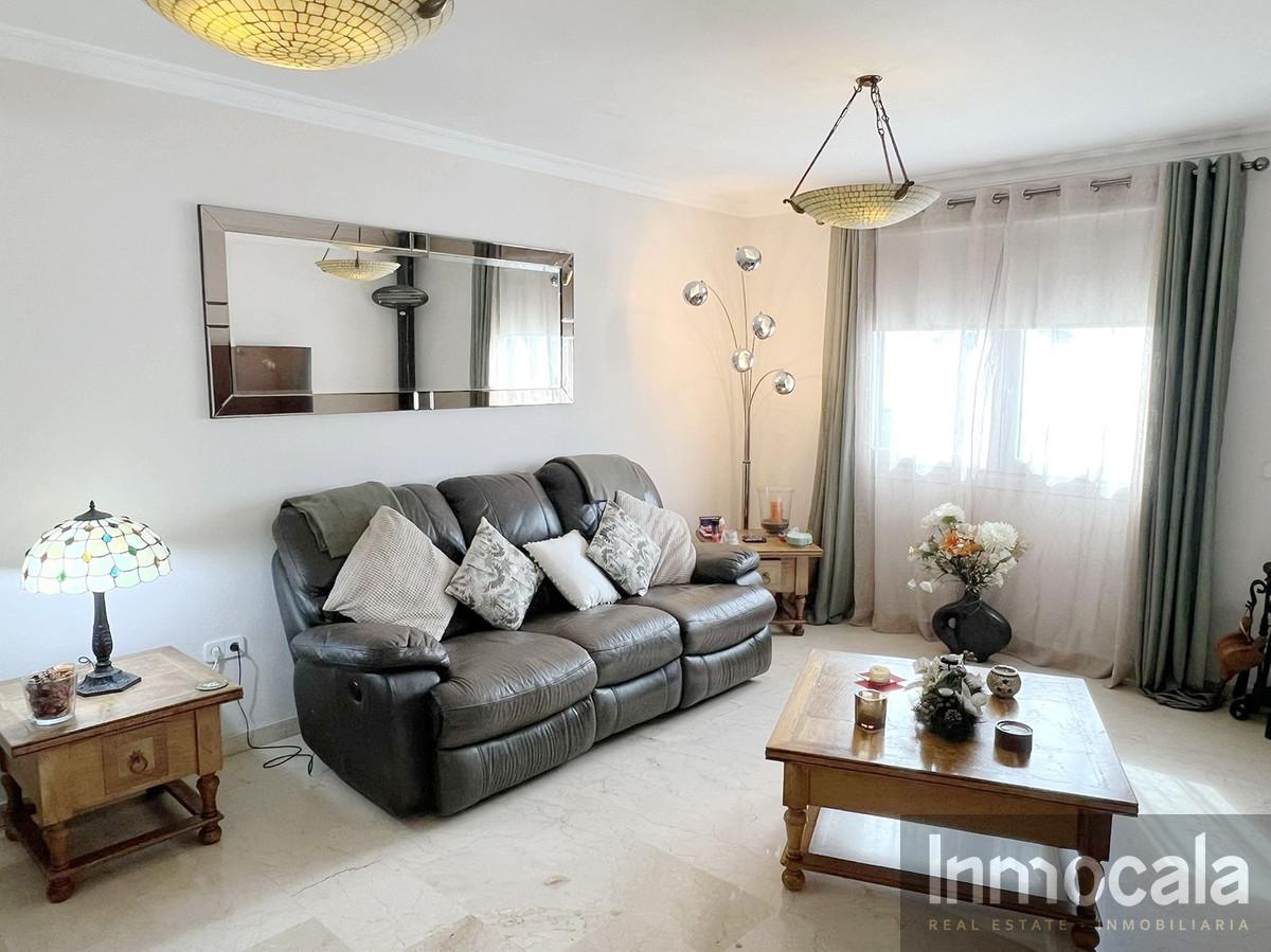 For sale of villa in Mijas