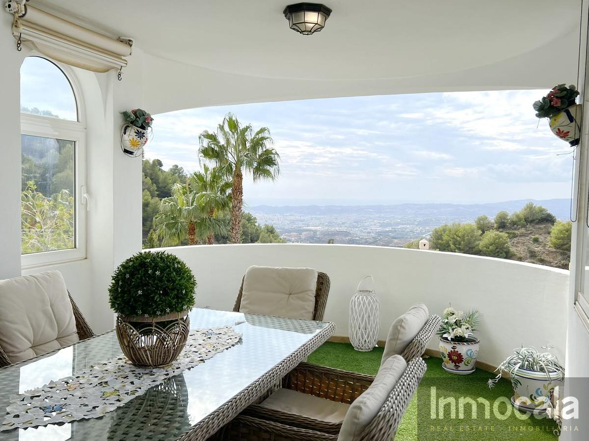 For sale of villa in Mijas