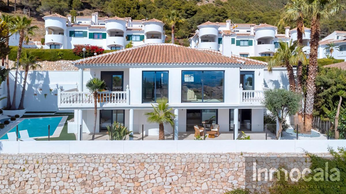 For sale of villa in Mijas