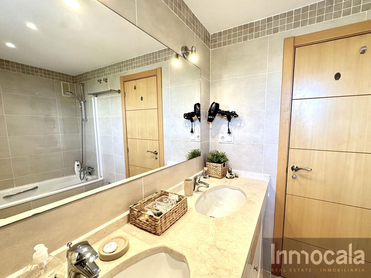 For sale of apartment in La Cala de Mijas