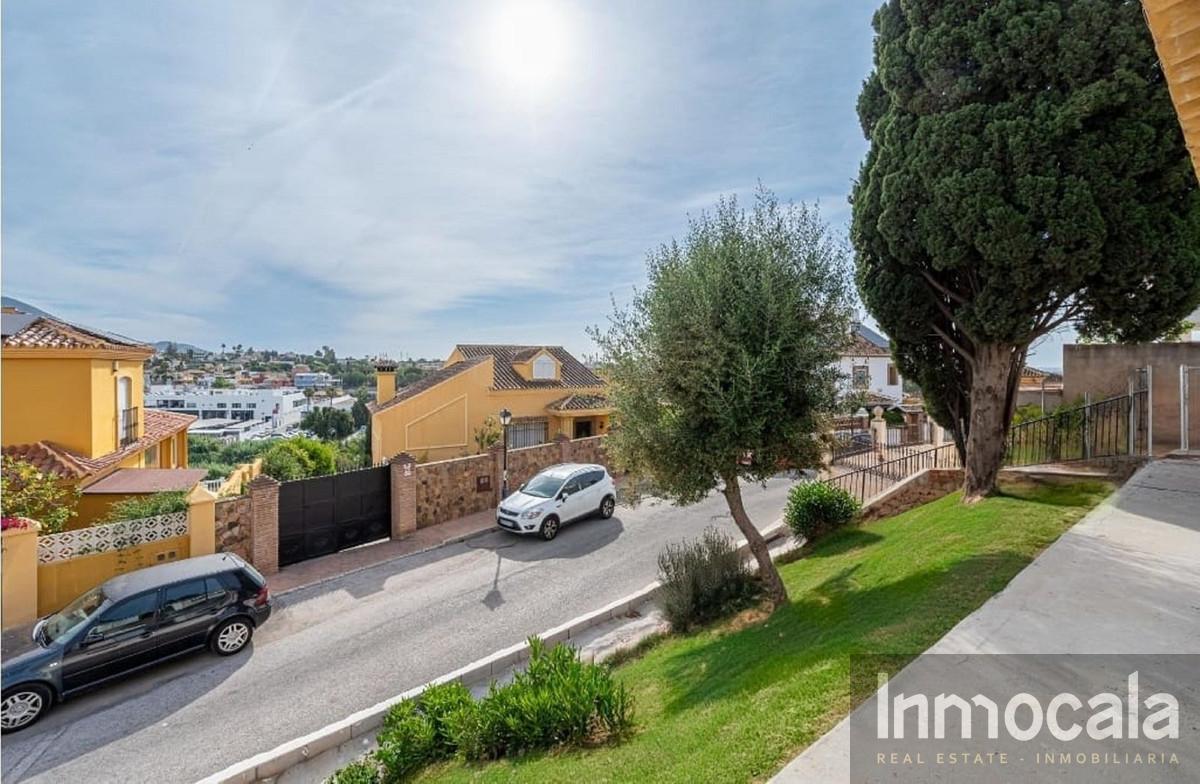For sale of villa in Mijas