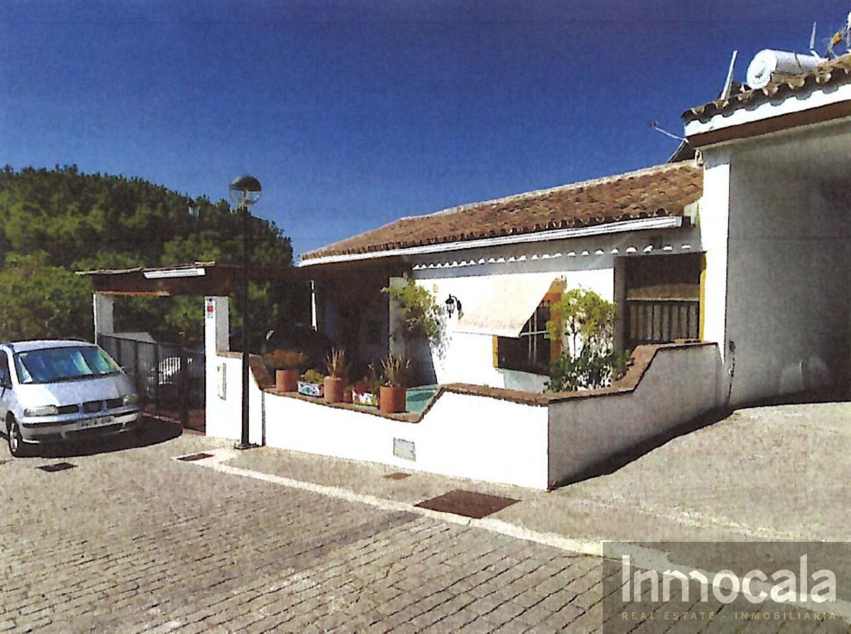 For sale of villa in Mijas