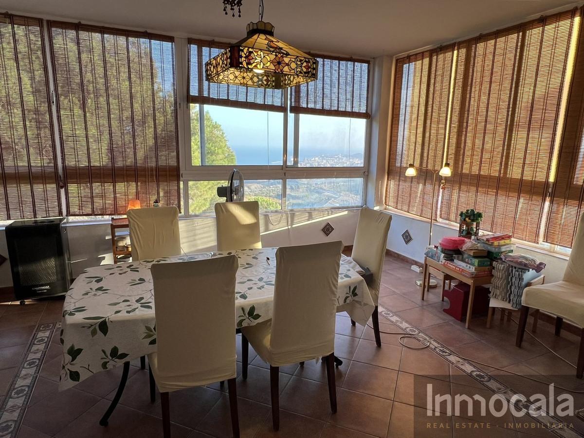 For sale of villa in Mijas
